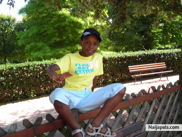  - click for next photo