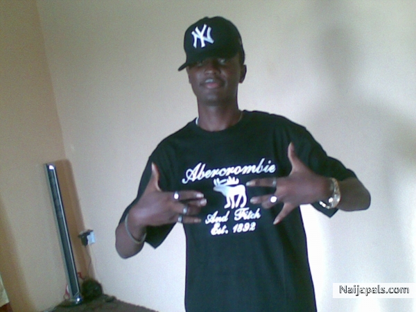 Yank - click for next photo