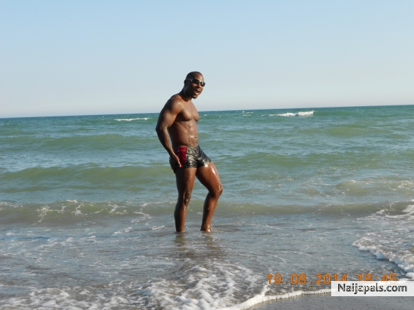  - click for next photo