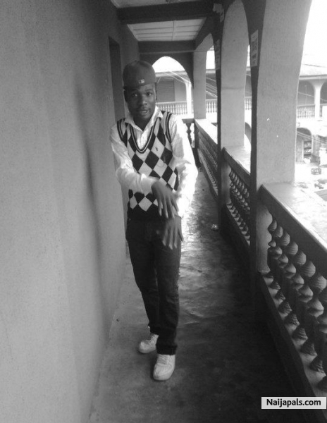 I' m a cool guy. - click for next photo
