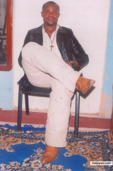  - click for next photo