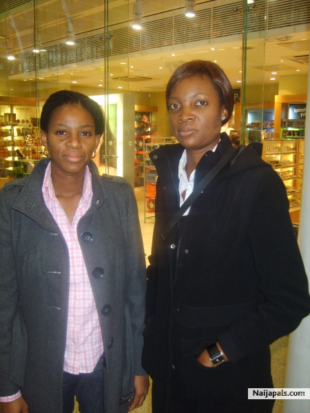 ma sis and moi - click for next photo