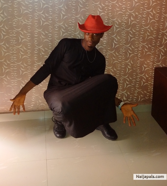 tha king is RAZ - click for next photo