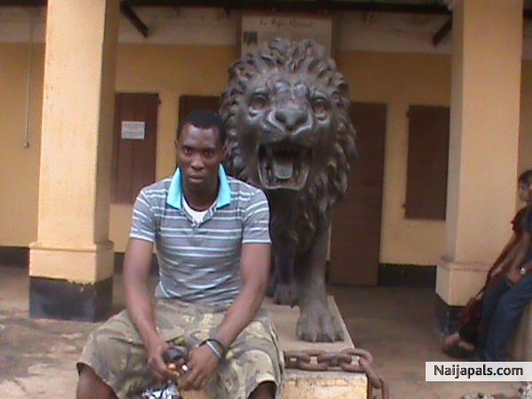  - click for next photo