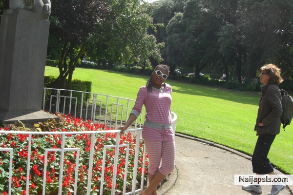  - click for next photo