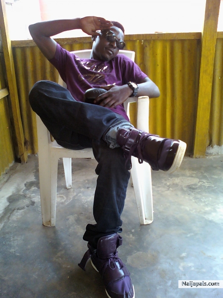 Get Money Boi - click for next photo