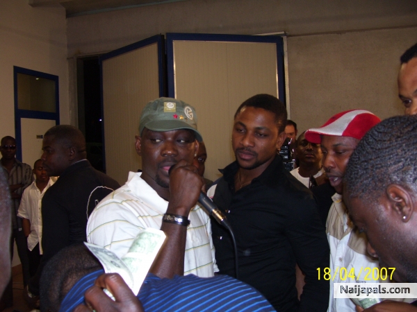 with alabi pasuma - click for next photo
