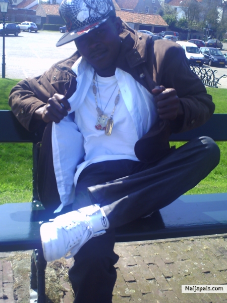  - click for next photo