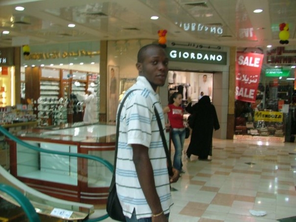 shopping - click for next photo