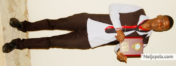 AAUA presents Hh€Nr¥JO most VIBRANT AWARD! - click for next photo