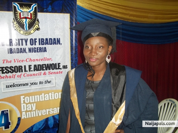 Evelyn Tolu on Convocation - click for next photo