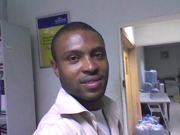 maxwel - click for next photo