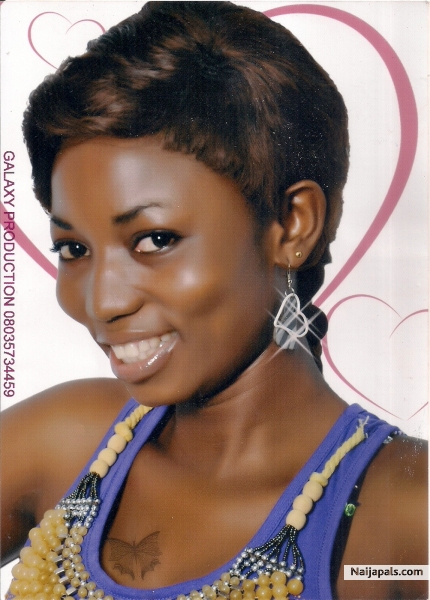 xexy - click for next photo