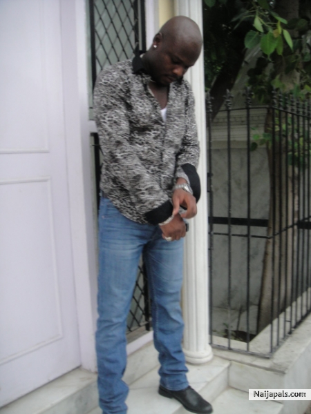  - click for next photo