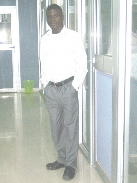 Ekis in the office - click for next photo