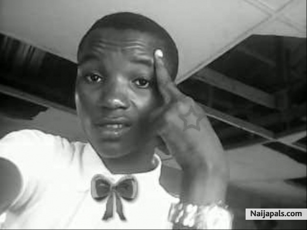 badt man finz - click for next photo