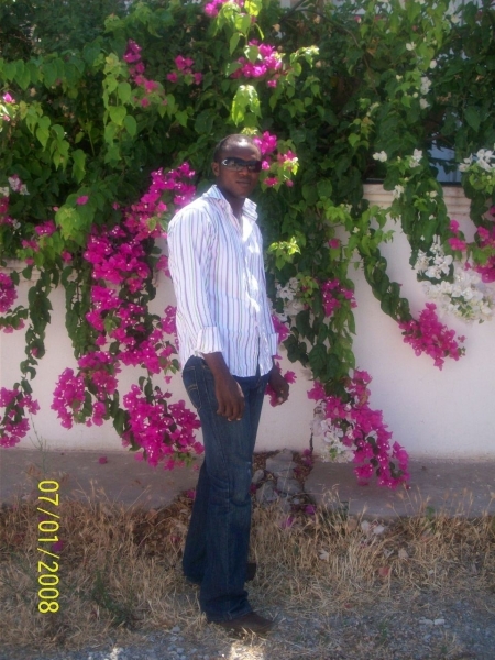  - click for next photo
