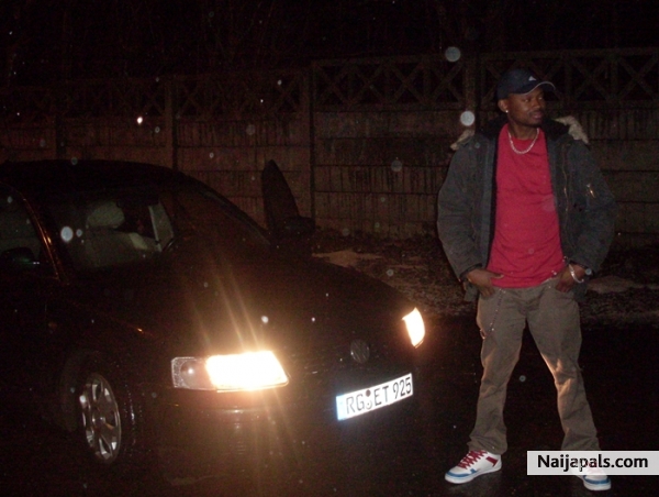  - click for next photo