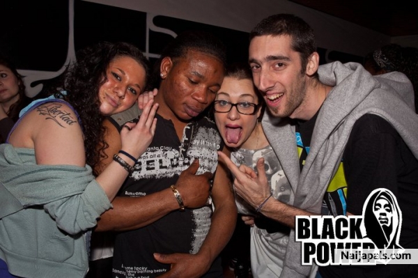 VIC.O & FRIENDS - click for next photo