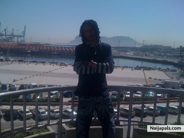  - click for next photo