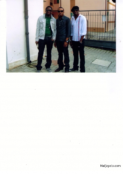  - click for next photo
