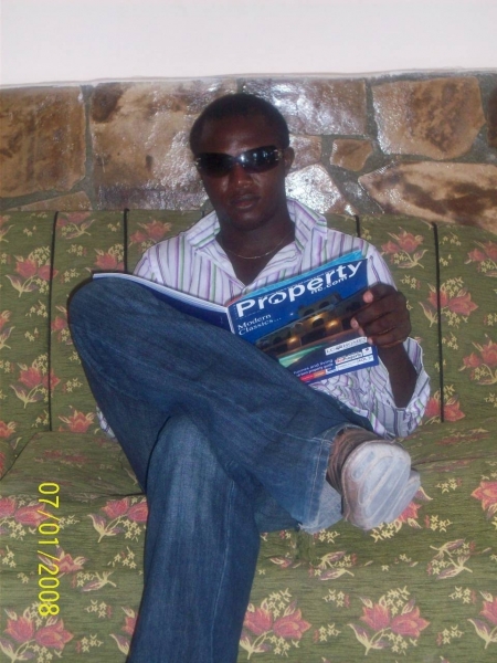  - click for next photo