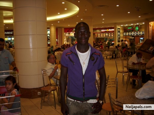  - click for next photo