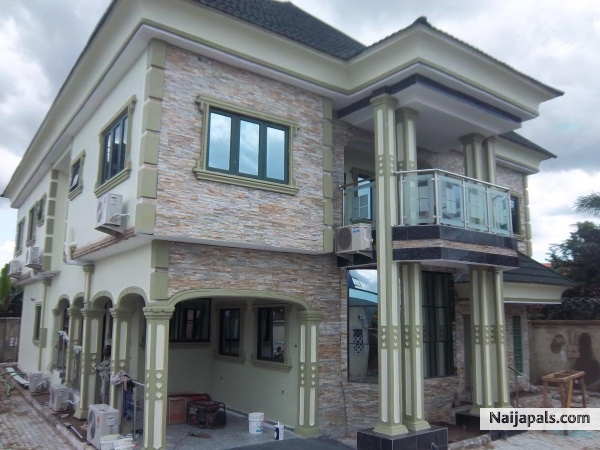 constructed building by Ngoafuomo - click for next photo