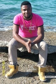  - click for next photo