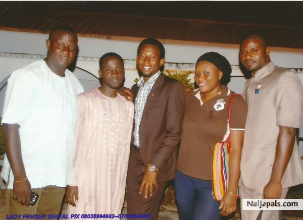me n mie frndzs - click for next photo