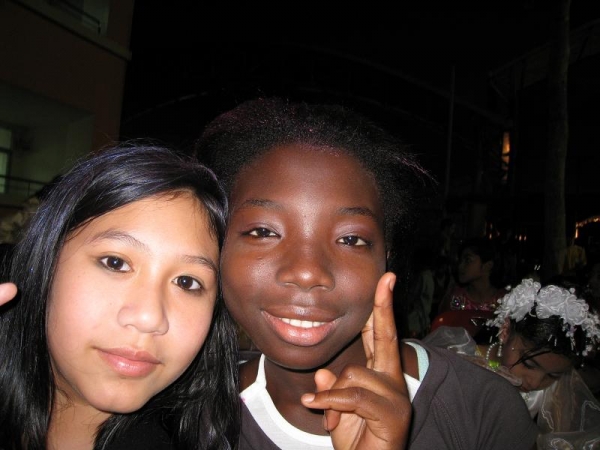 ma frnd n i - click for next photo