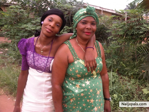 MY LOVELY MUM AND MY SISTER - click for next photo