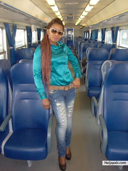  - click for next photo