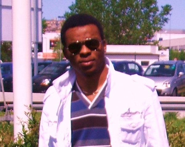  - click for next photo