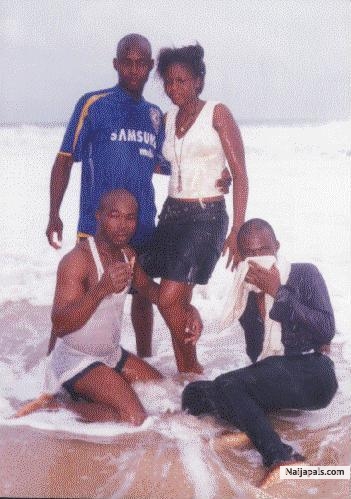 Mi funke tunde omaga on nacoss day - click for next photo