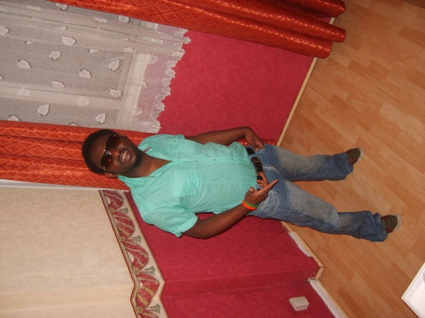  - click for next photo