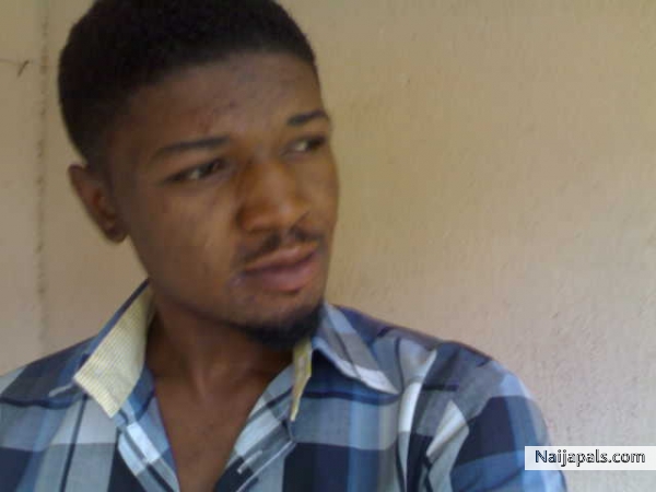 Luk @me wen am tokin 2 u - click for next photo
