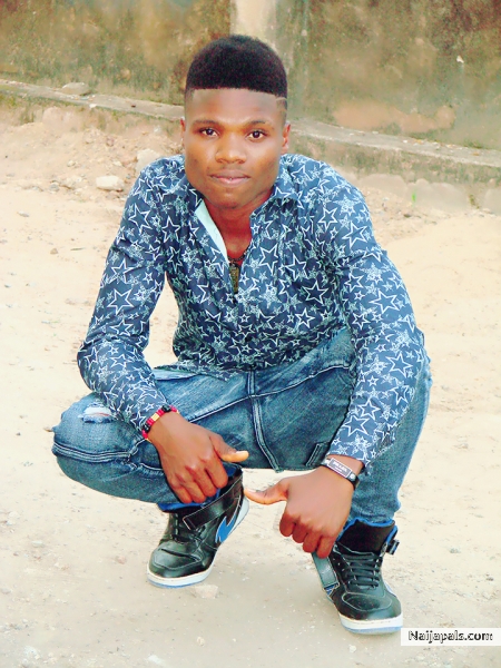  - click for next photo
