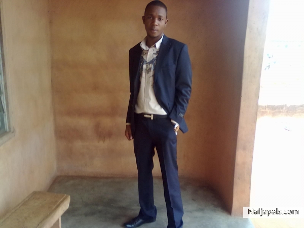  - click for next photo