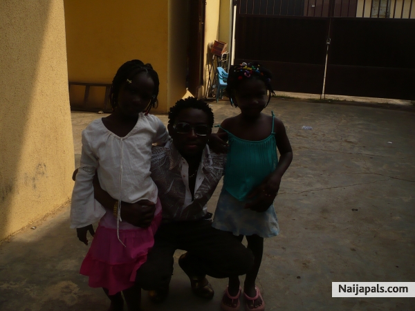 Me n my babies in 9ja - click for next photo