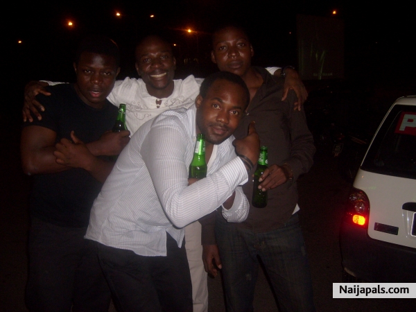 New Year Eve....we they B-happy ni sha!! - click for next photo