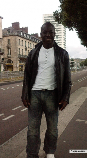  - click for next photo