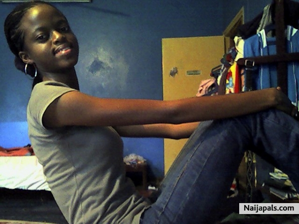 NaijasModel - click for next photo