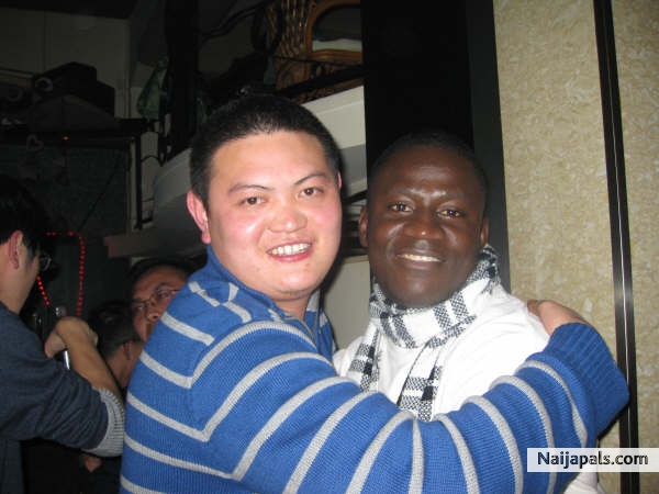 black is completely different,hope you could see that....haha! - click for next photo