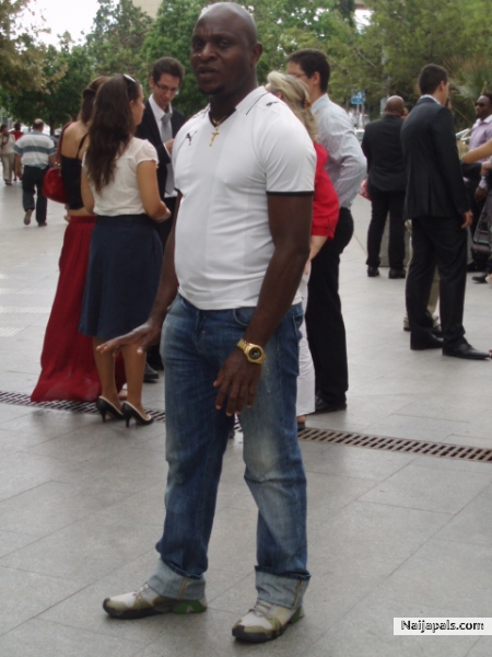  - click for next photo