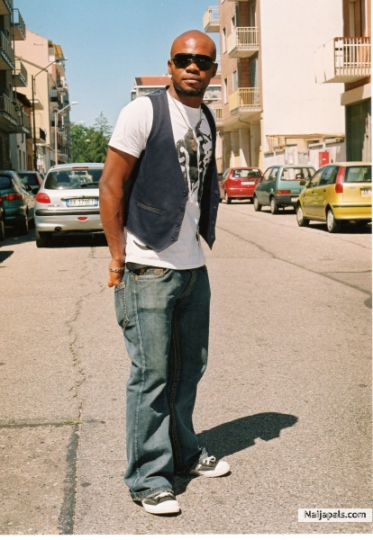  - click for next photo