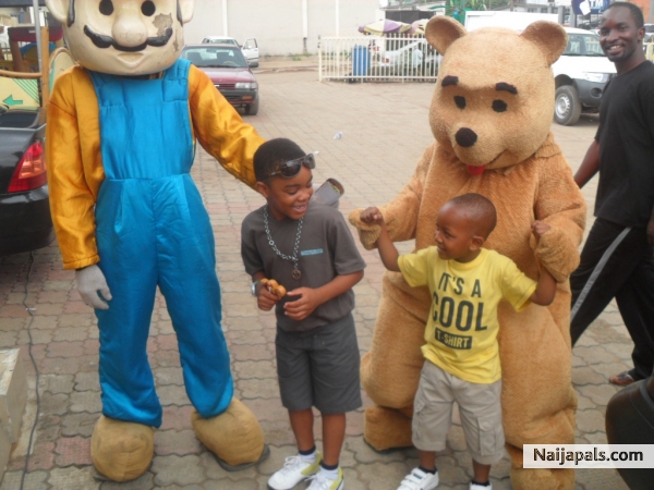  - click for next photo