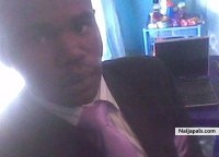 here is Mrloverman - click for next photo