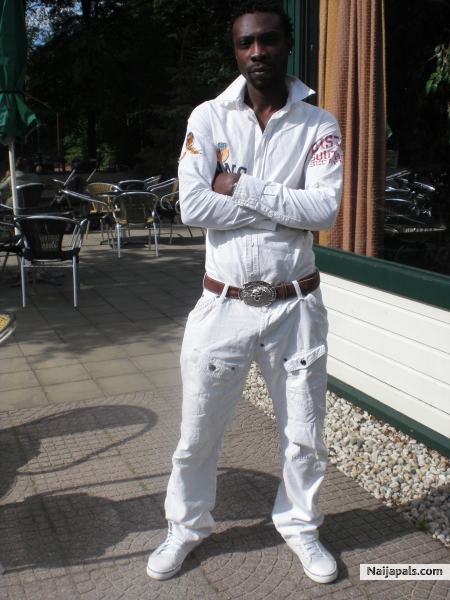  - click for next photo