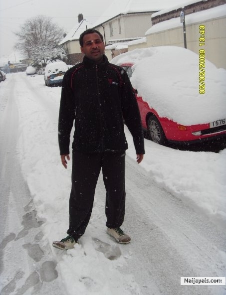  - click for next photo